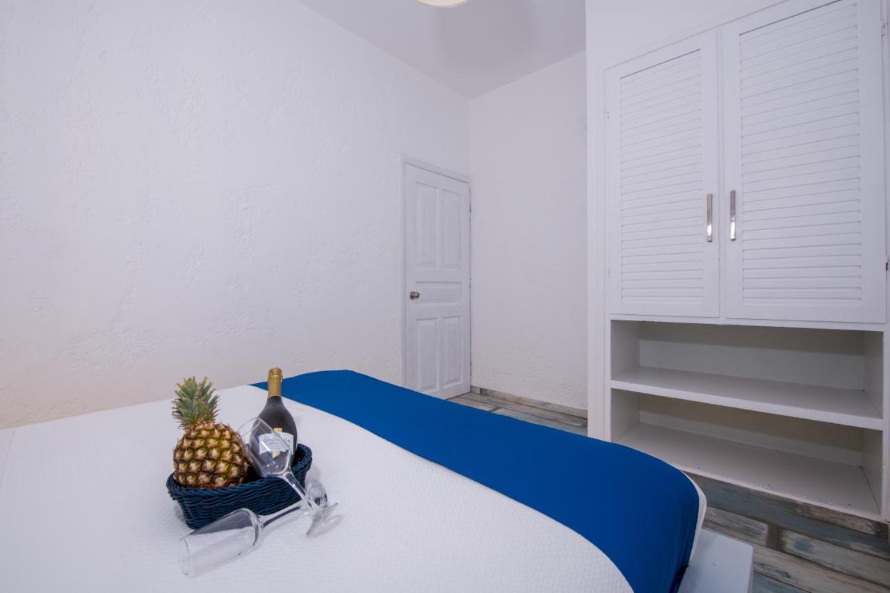 Evexia Boutique Hotel & Spa Agia Marina エクステリア 写真